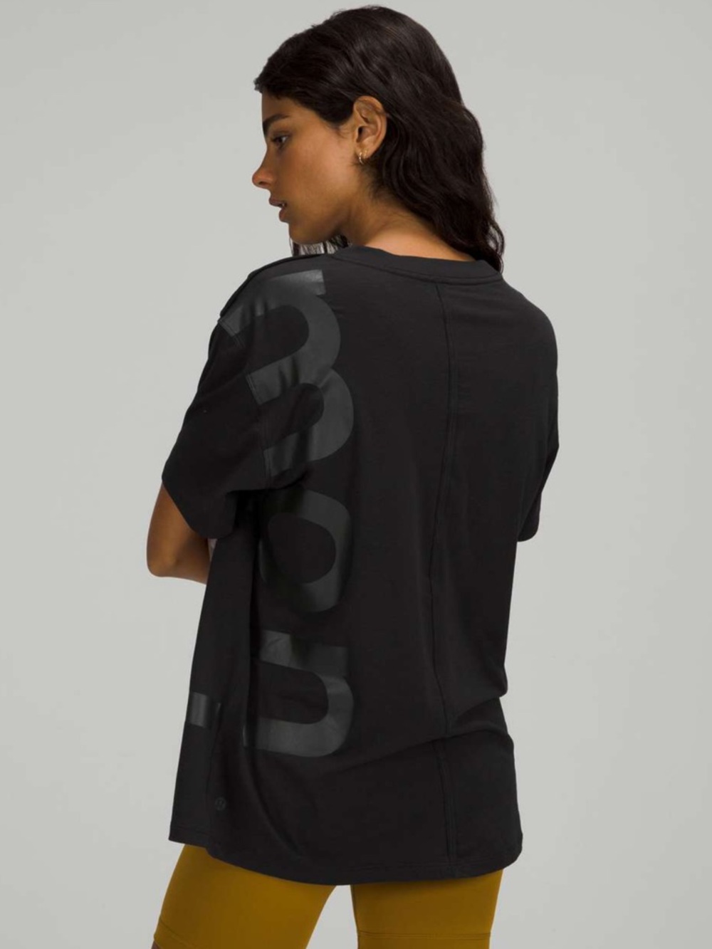 lululemon athletica Black Short Sleeve Logo Tee - Picture 3 of 9